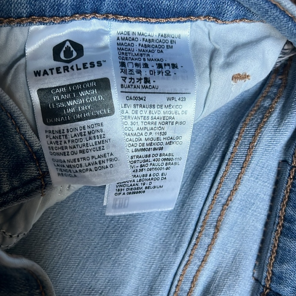 Levi’s Bootcut Jeans - Picture 8 of 8